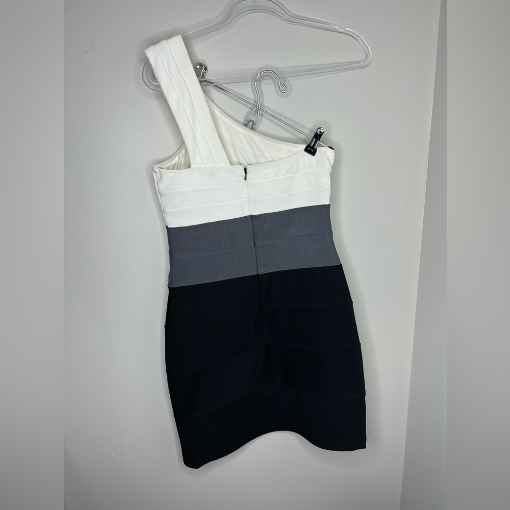 TRIXXI color block, black, gray, white one shoulder dress. Size - Medium. - Picture 3 of 4